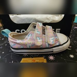 Girls Converse sneakers size 8